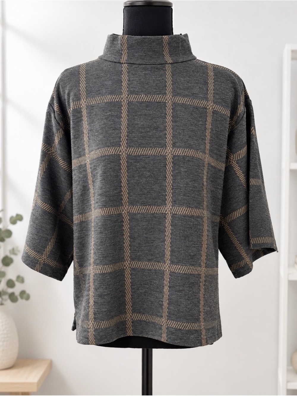 Ann Taylor mock neck top NWOT , Size L